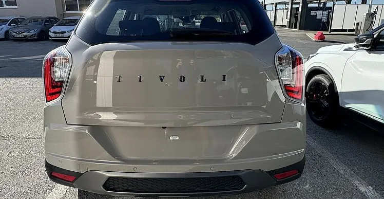 Zunanja slika - SsangYong Tivoli - 1.5 T-GDI Fresh 2WD M T - 4