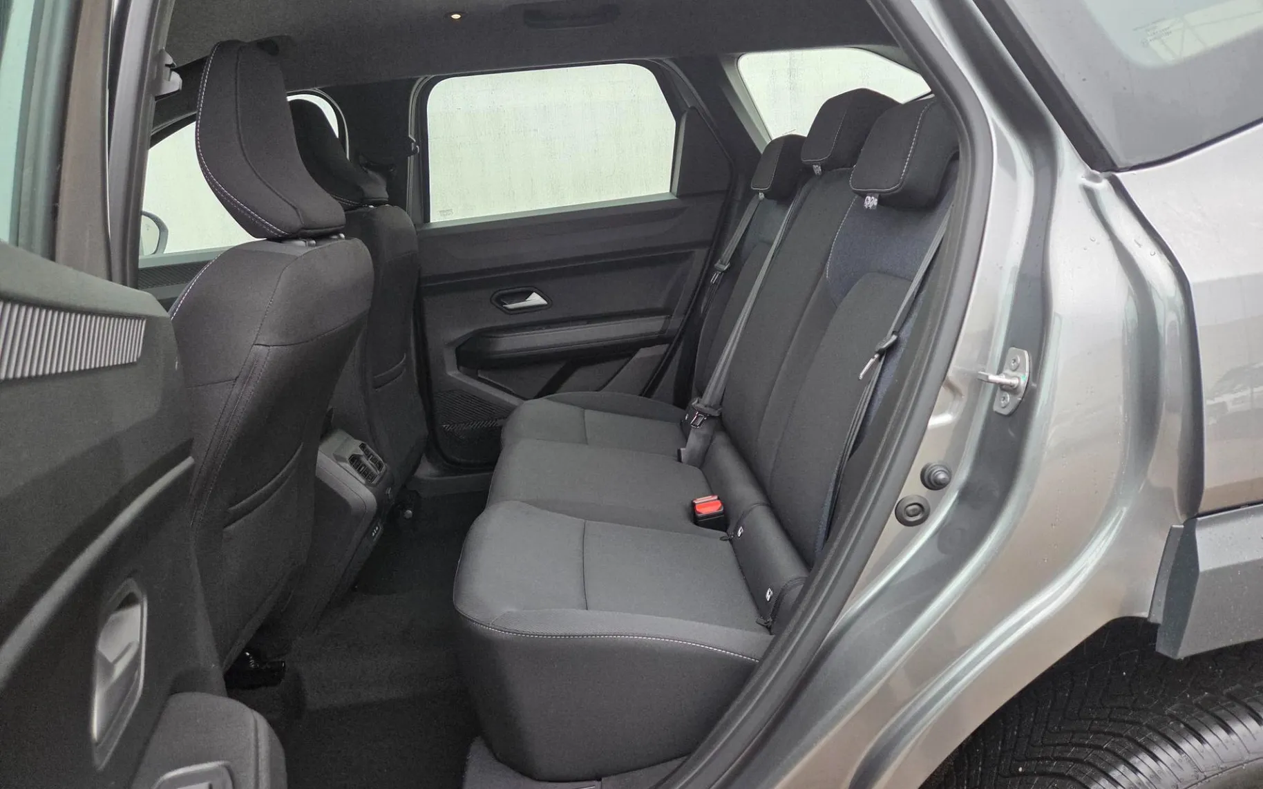 Zunanja slika - Dacia Bigster - Expression Hybrid155+Paket Zima+Easy+Vinjeta - 10