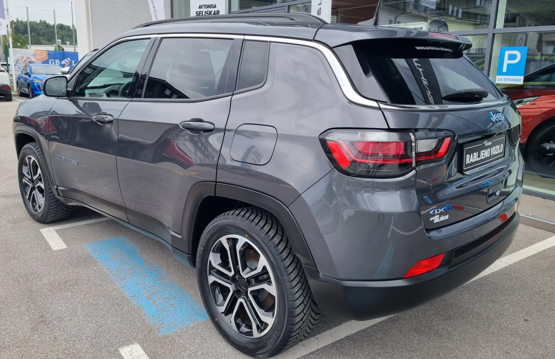 Zunanja slika - Jeep Compass - 4xe eAWD 1.3 PHEV Limited Avtomatik - AKCIJA - 6