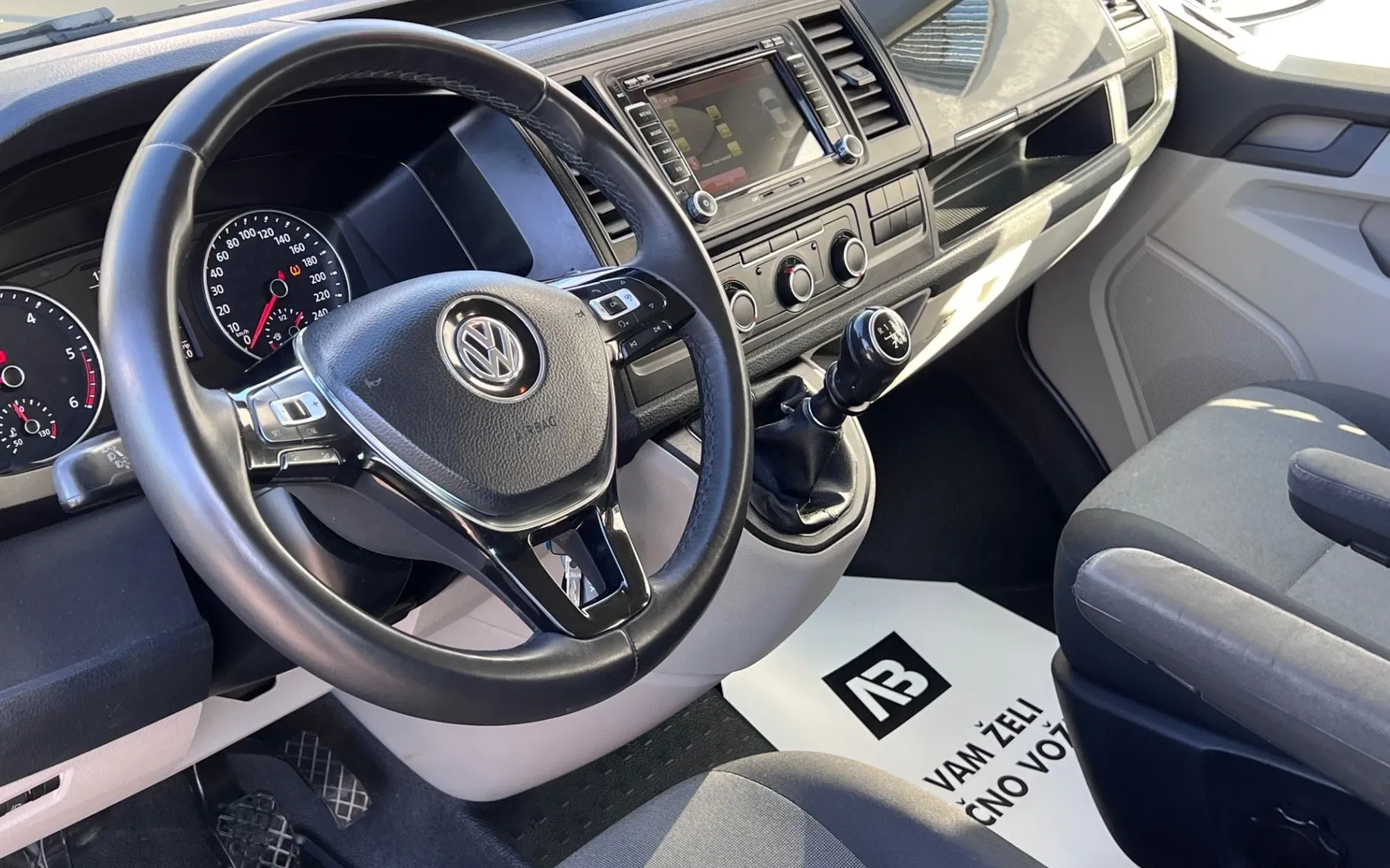 Notranja slika - Volkswagen Transporter - 2.0 TDI+150KM+SLO+1.LAST+KAMERA... - 11