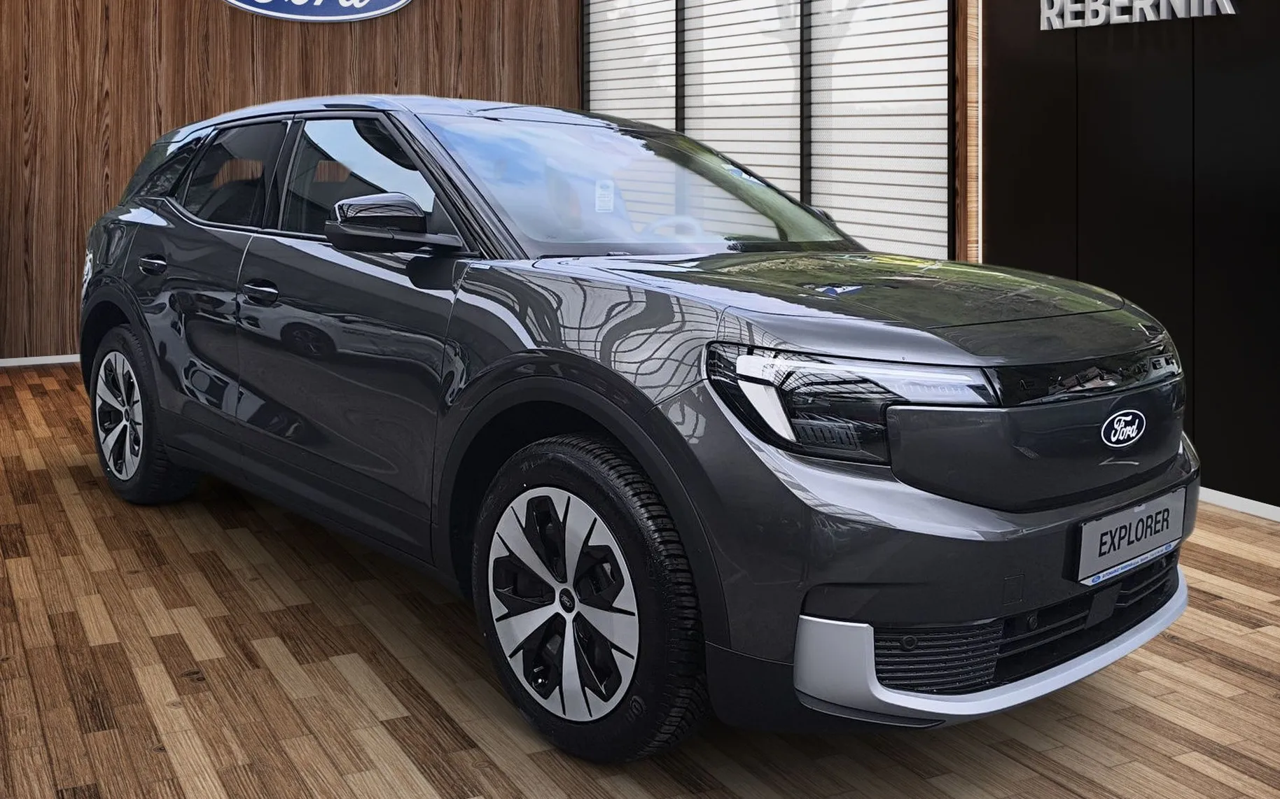 Zunanja slika - Ford Explorer - EV STYLE 170PS 52KWH RWD-NA ZALOGI-DOBAVA TAKOJ - 2