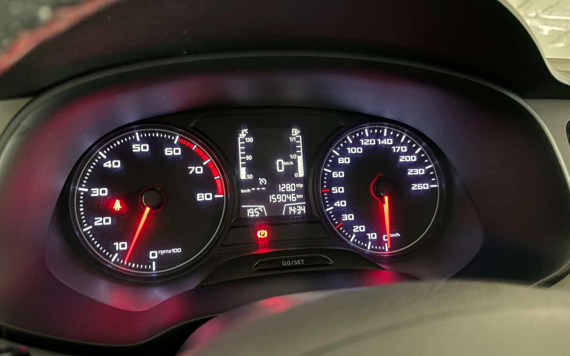 Notranja slika - Seat Leon - 1.2 TSI     - Slovensko poreklo - - 10