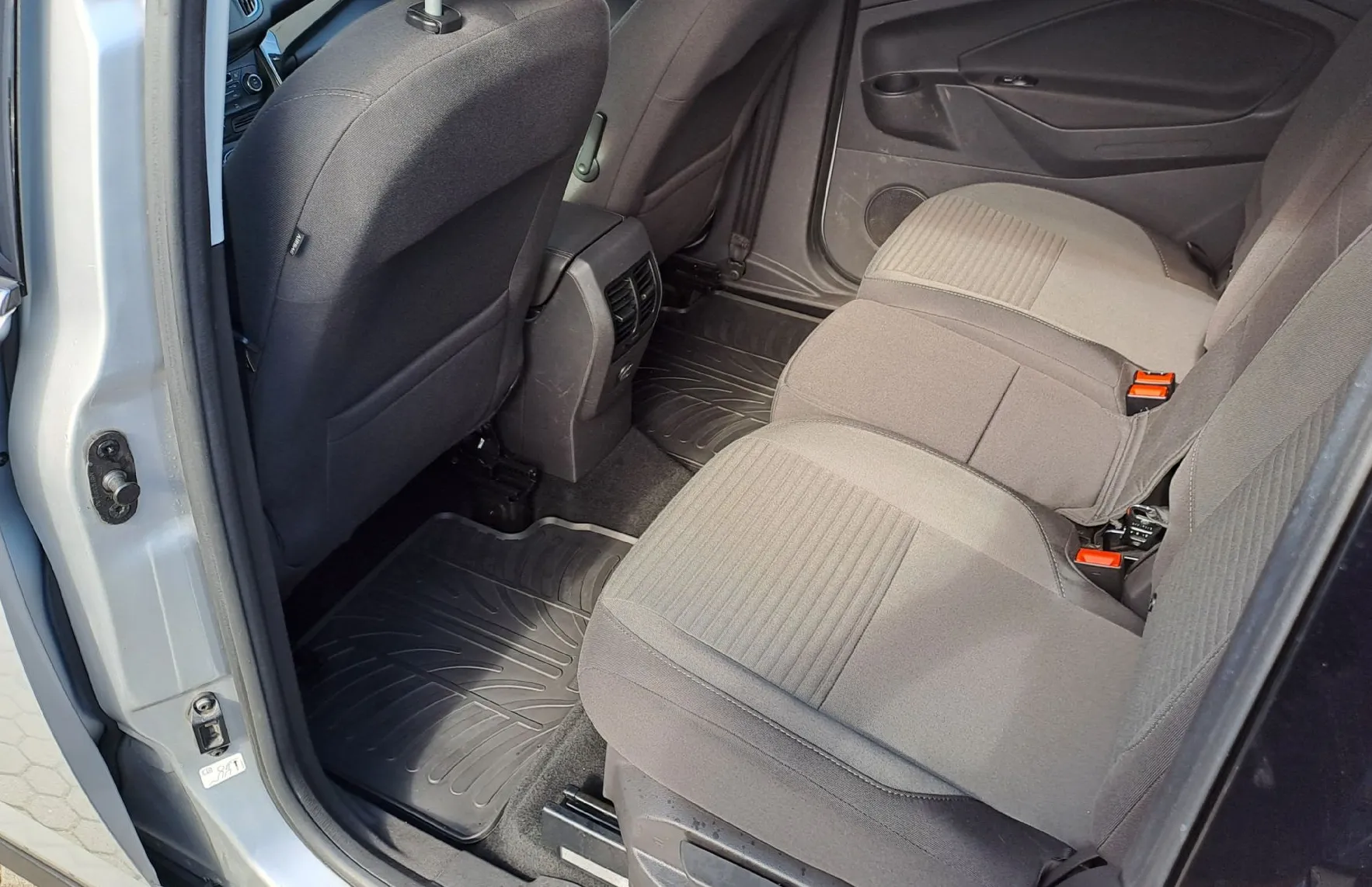 Zunanja slika - Ford Grand C-Max - 1.5 TDCi Style - 8