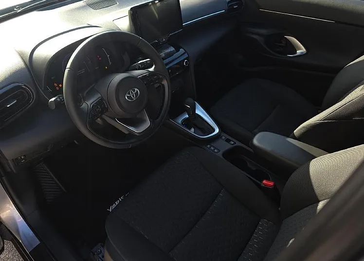 Zunanja slika - Toyota Yaris Cross - 1.5 VVT-i hibrid Cool - 9
