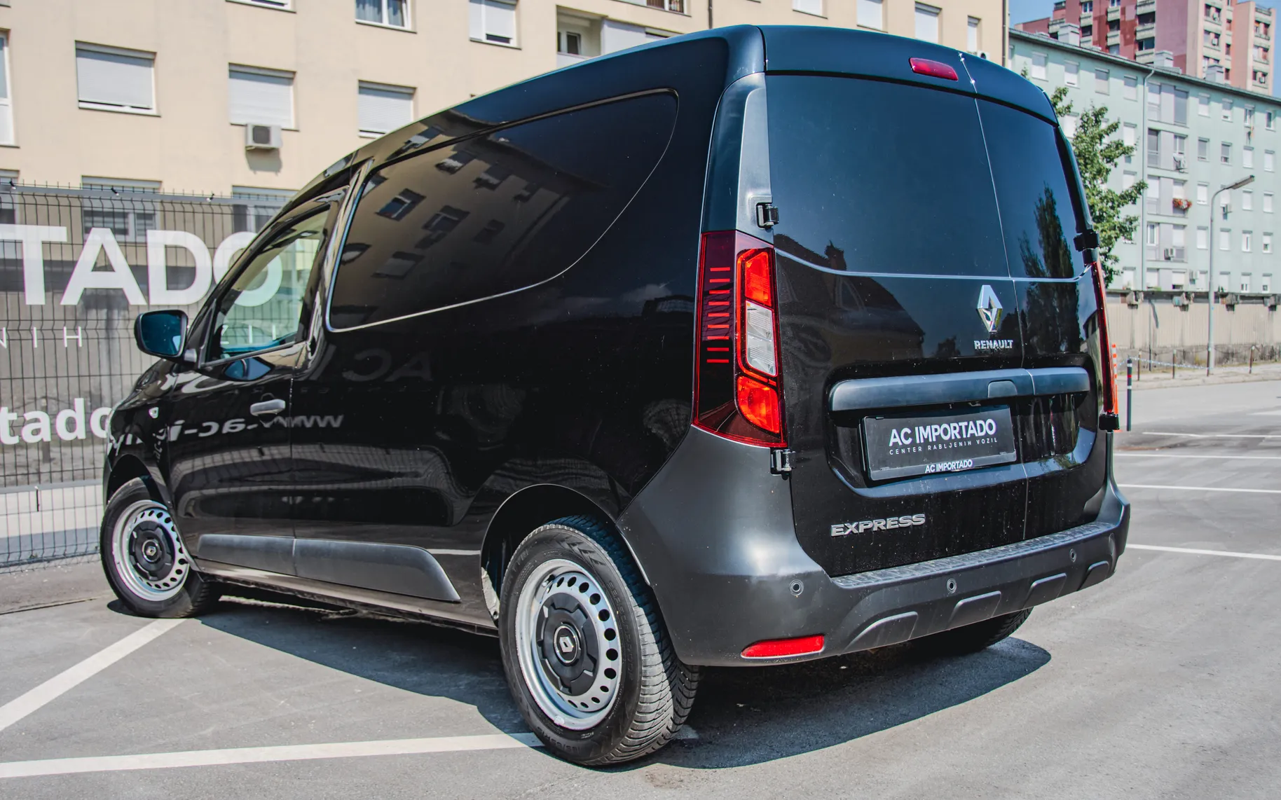 Zunanja slika - Renault Express - 1.5 Blue dCi 95-LED-NAVI-KAM-KLIMA - 6
