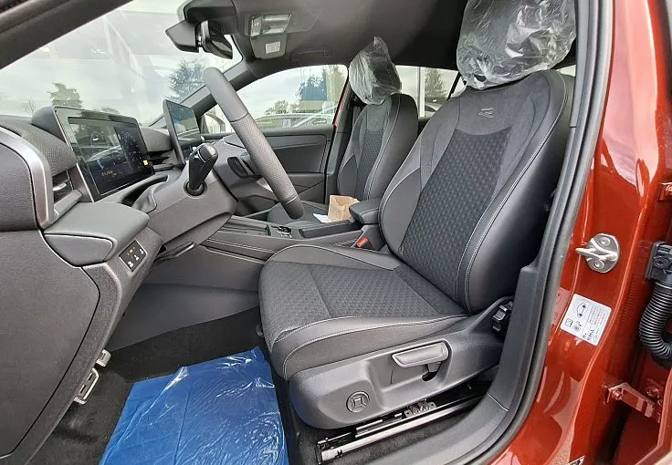 Zunanja slika - Volkswagen T-Roc - 1.5 eTSI R-line DSG 110  150 - 8
