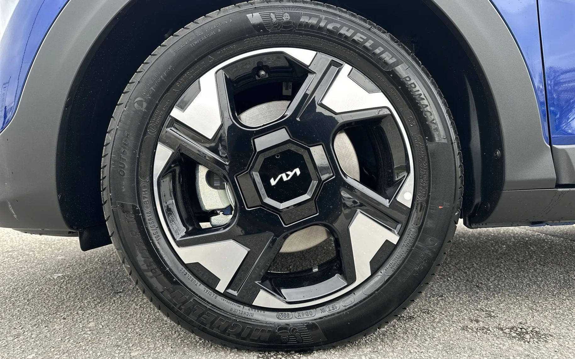 Notranja slika - KIA Stonic - 1.0 T-GDi LX Life DCT... - 9