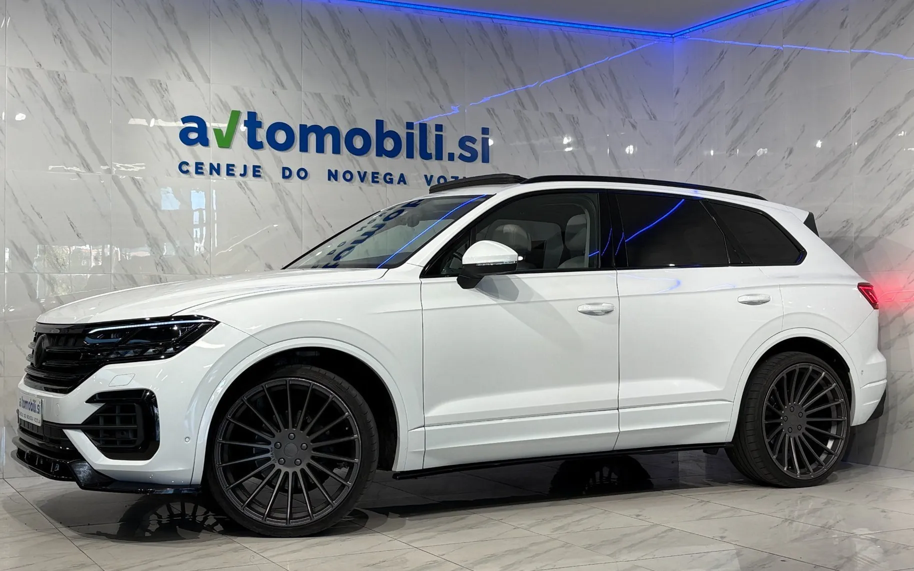 Zunanja slika - Volkswagen Touareg - V6 TDI Elegance 4M |Pano|Zračno|4WS|SoftC|Masaža| - 2
