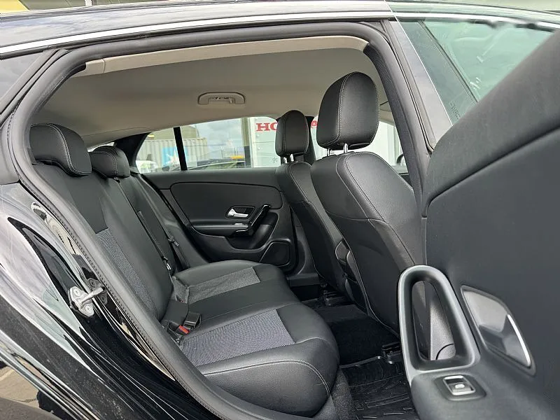 Zunanja slika - Mercedes-Benz CLA-Razred - 200D|AUT|SB|LED|NAVI|DIGITAL|SLO|PREMIUM| - 12