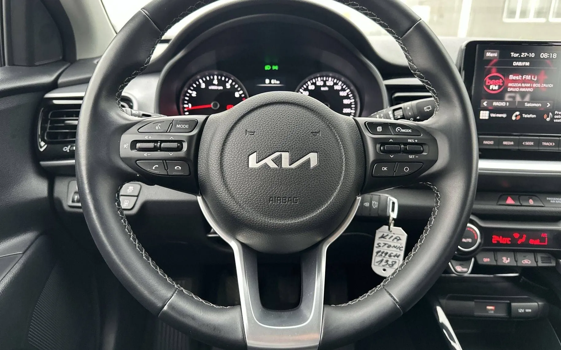 Notranja slika - KIA Stonic - 1.2 DPI LX Urban ISG - 15