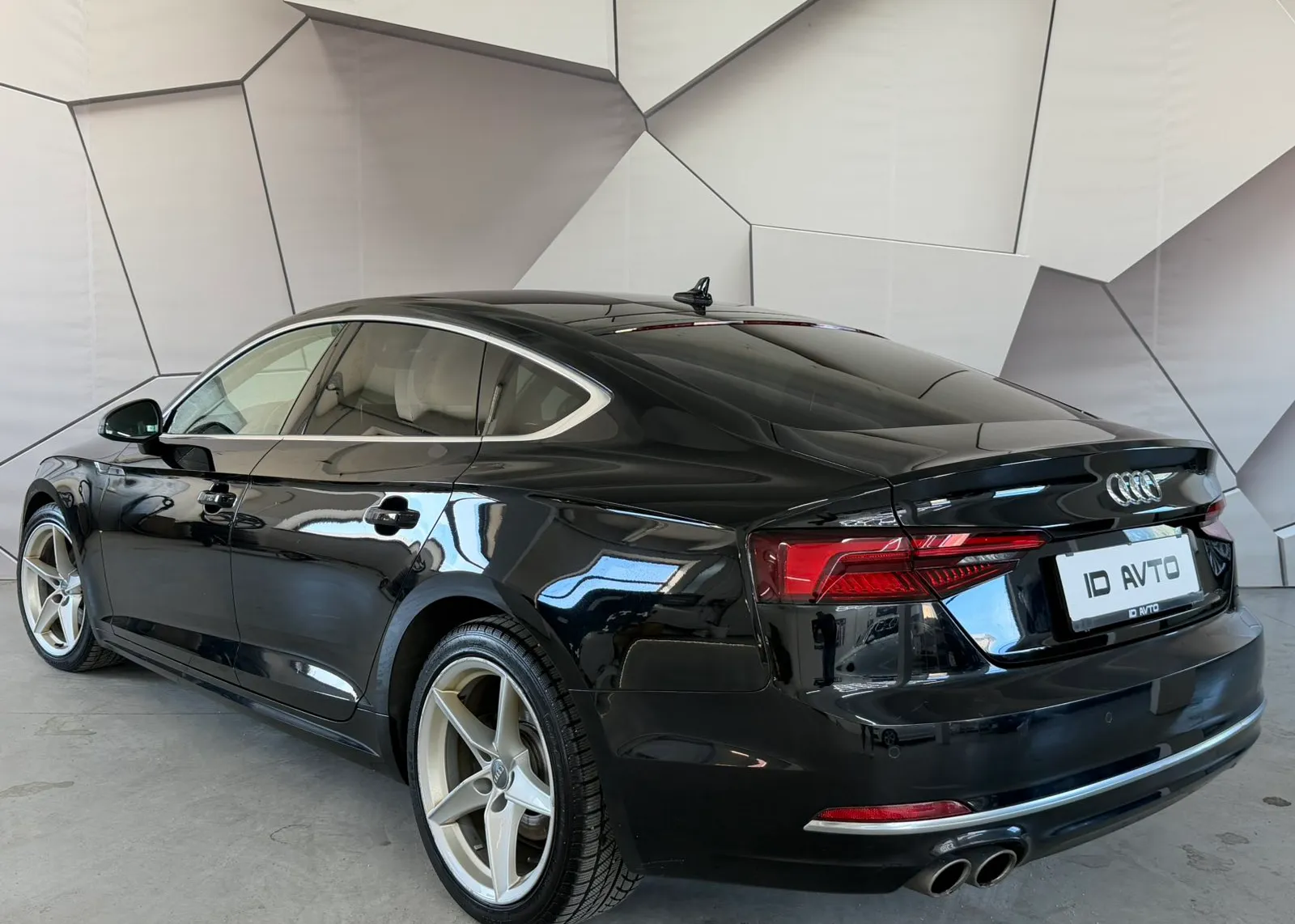 Zunanja slika - Audi A5 - Sportback 2,0 TDI Sport S tronic - 5
