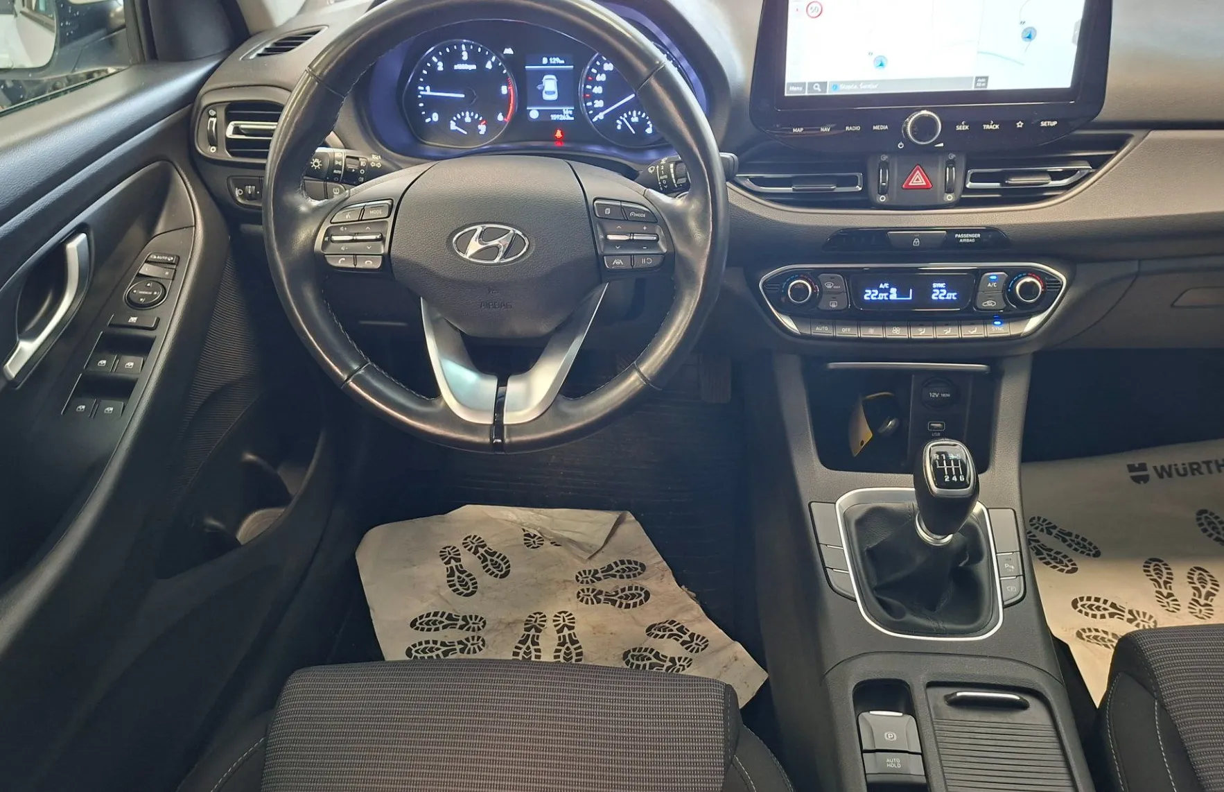 Zunanja slika - Hyundai i30 - 1.6 CRDi  116 Style-LED-NAVI-KEMERA-PDC-ODLIČEN- - 8