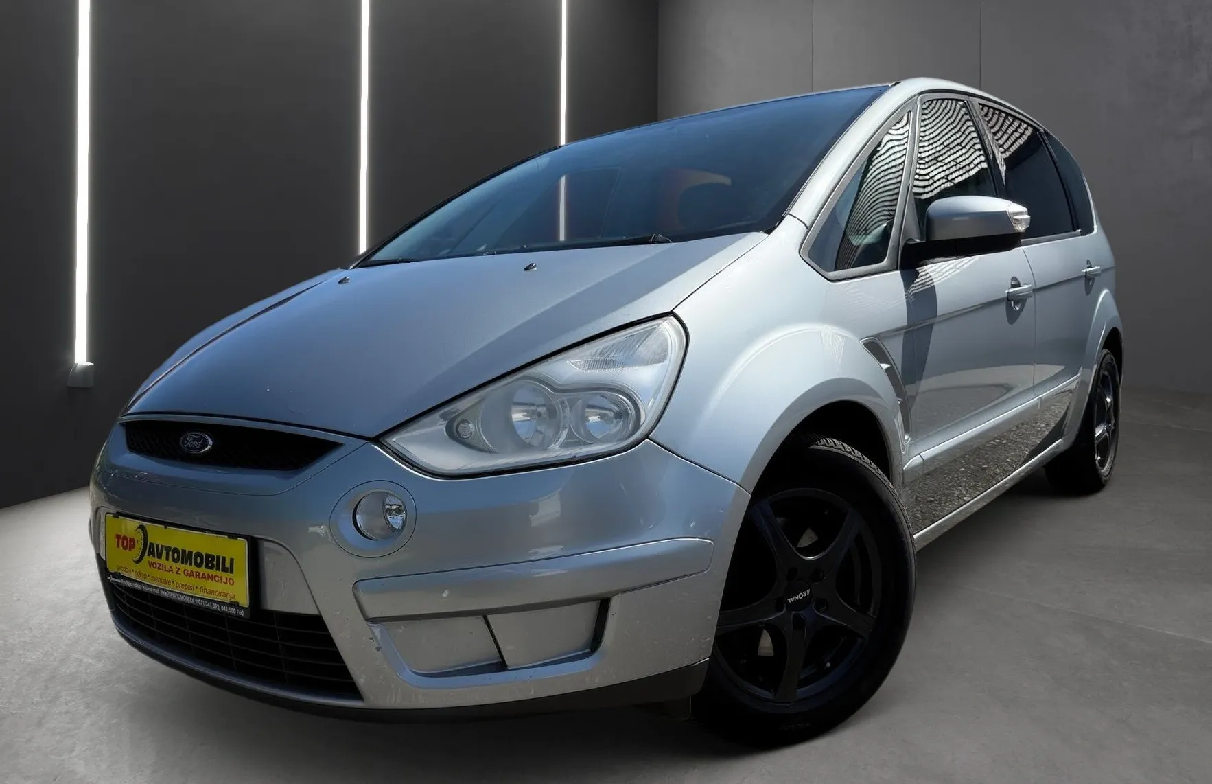 Zunanja slika - Ford S-MAX - 2.0 TDCi TITANIUM MOŽNOST FINANCIRANJA BREZ POLOGA - 1