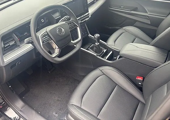 Zunanja slika - SsangYong Torres - 1.5 T-GDI. ADVENTURE M T 2WD - 8