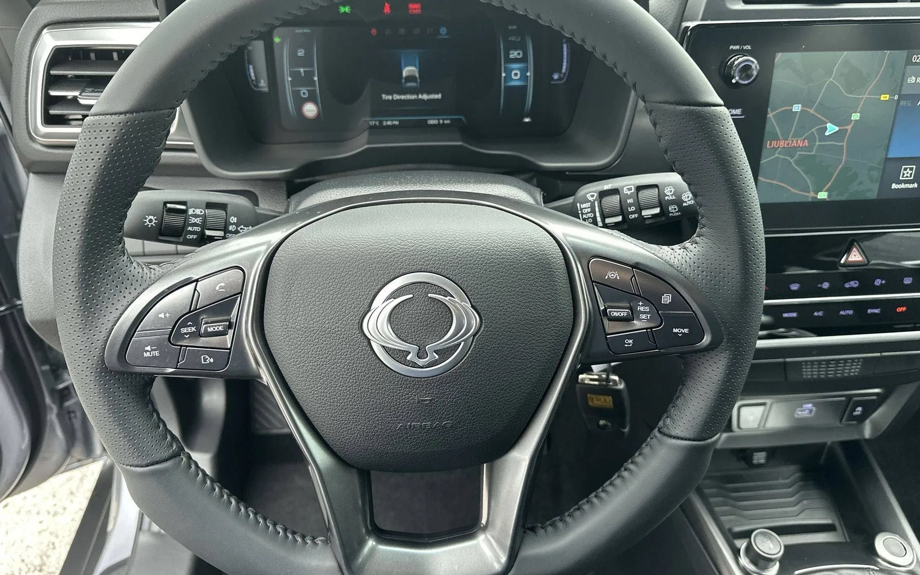 Zunanja slika - SsangYong Tivoli - 1.5 T-GDi Fresh 2WD A T - 13