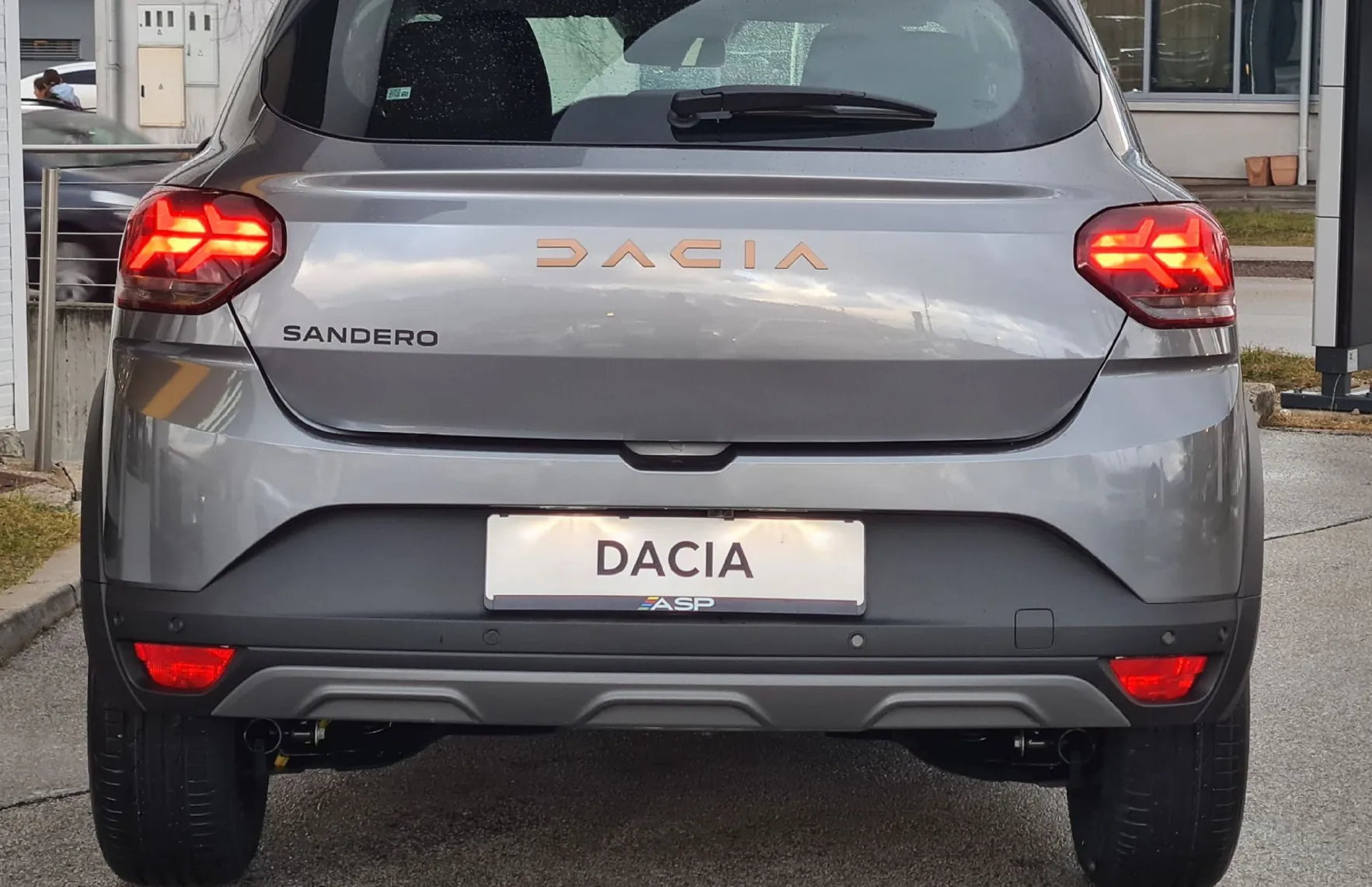 Zunanja slika - Dacia Sandero - 1.0 TCe 110 Stepway Extreme - 6