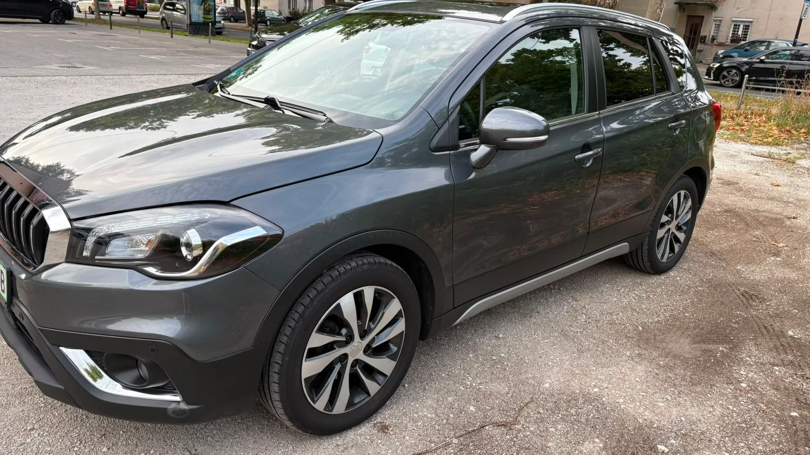 Zunanja slika - Suzuki SX4 - S-Cross AllGrip 1,6 DDiS Elegance Top TCSS - 2