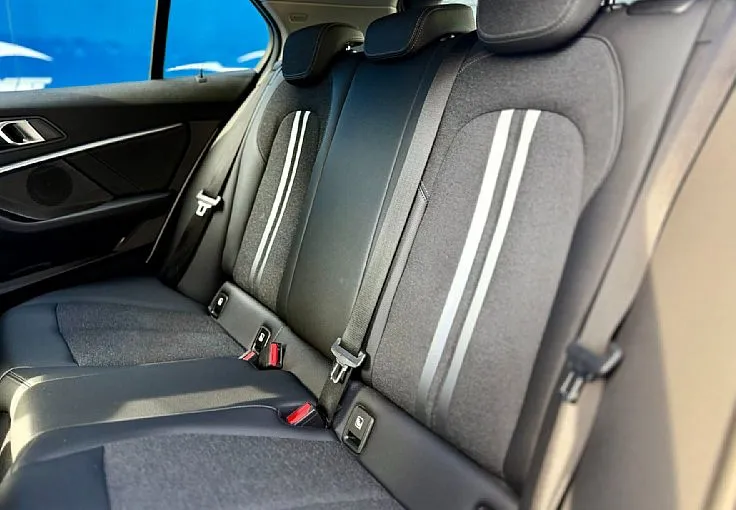 Zunanja slika - BMW Serija 1 - : 118i Advantage | PDC | Tempo. | Odlično ohranjen | - 11