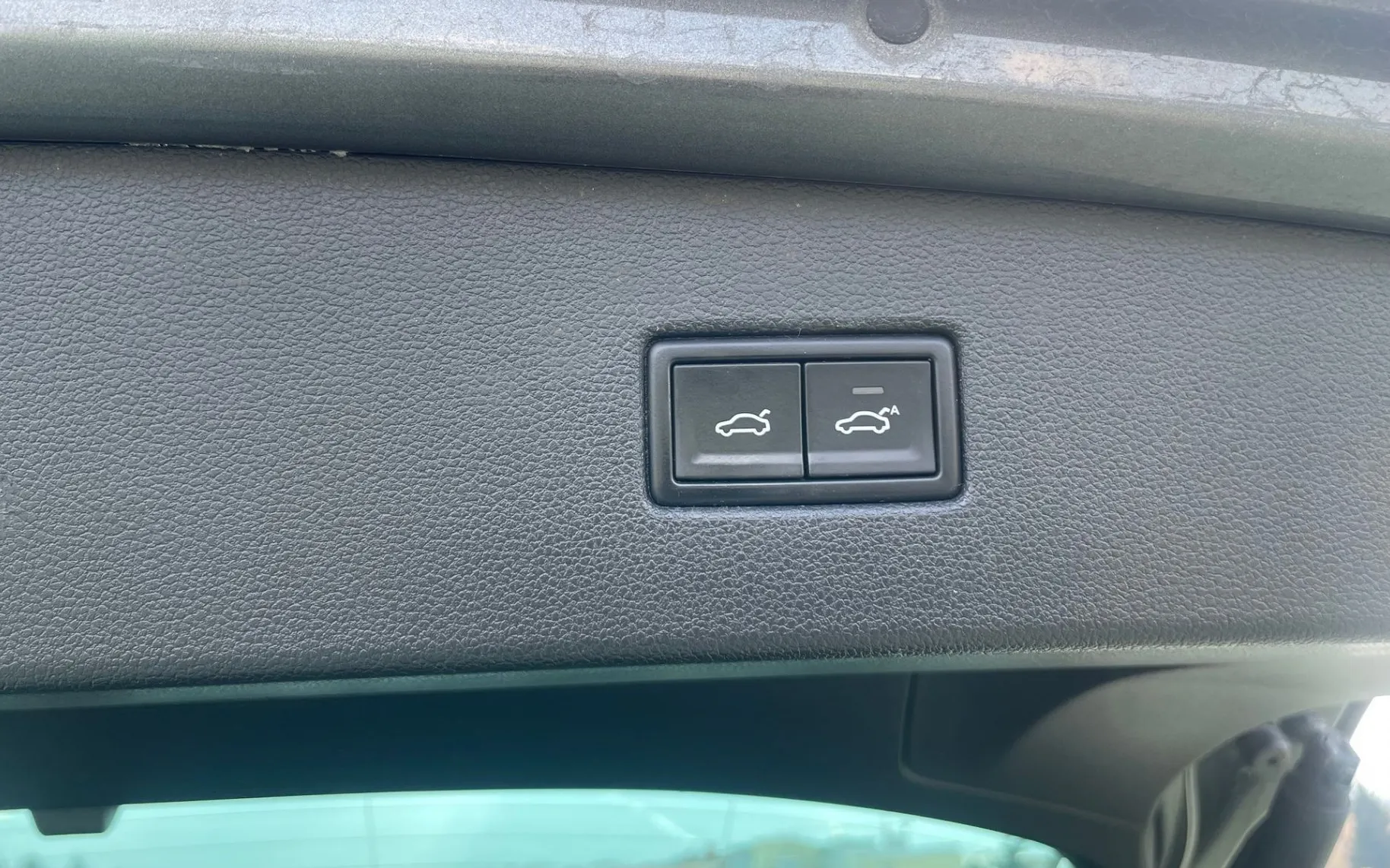 Zunanja slika - VW Tiguan - R-LINE 140 KW 4X4 LED.NAVI.KAMERA.USNJE.2XPDC - 12