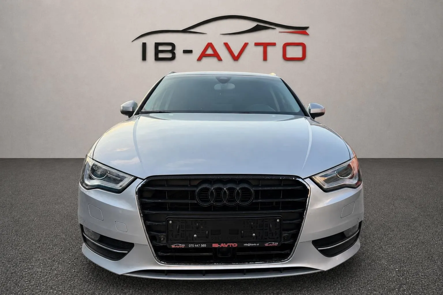 Notranja slika - Audi A3 - Sportback 1.6 TDI - 7