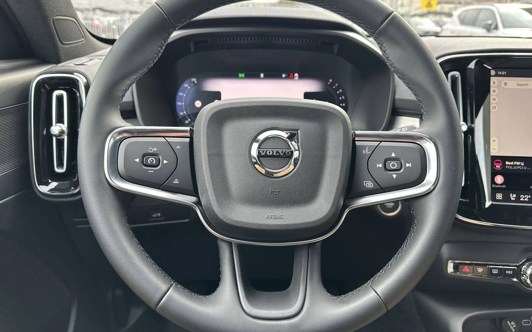 Zunanja slika - Volvo XC40 - B3P Core Avt. - 14