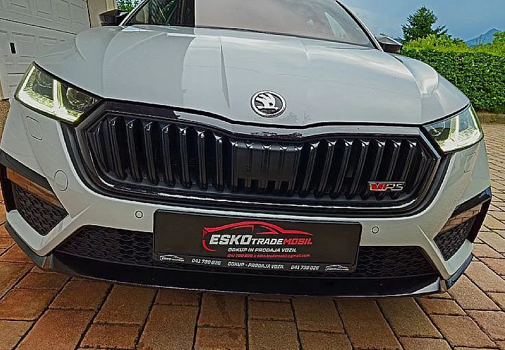 Zunanja slika - Škoda Octavia - 2.0 TDI RS DSG+ALU19+MATRIX+ACC+HEADUP+KLJUKA - 5