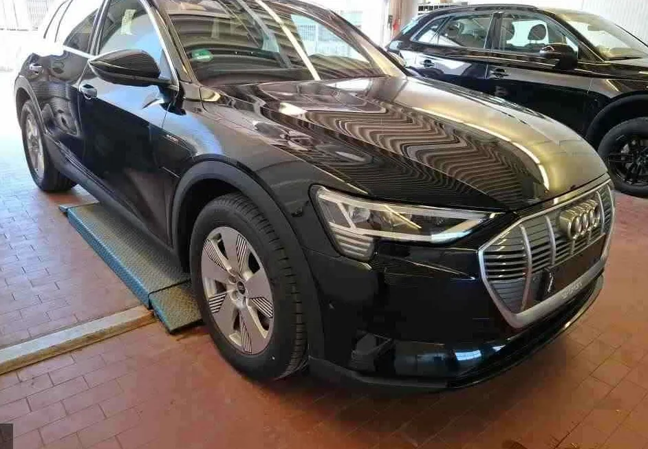 Zunanja slika - Audi e-tron - quattro 55 300kW.NEMŠKI.SAMO 27.000 KM.2023 LETNIK - 5
