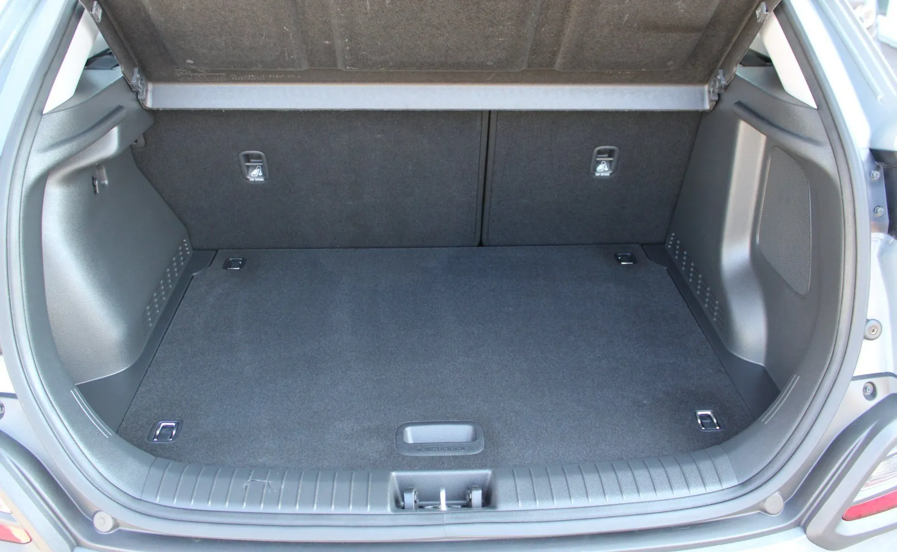Zunanja slika - Hyundai Kona - 1.6 CRDi 136 BUSINESS DCT KAMERA LED ALU PDC - 15