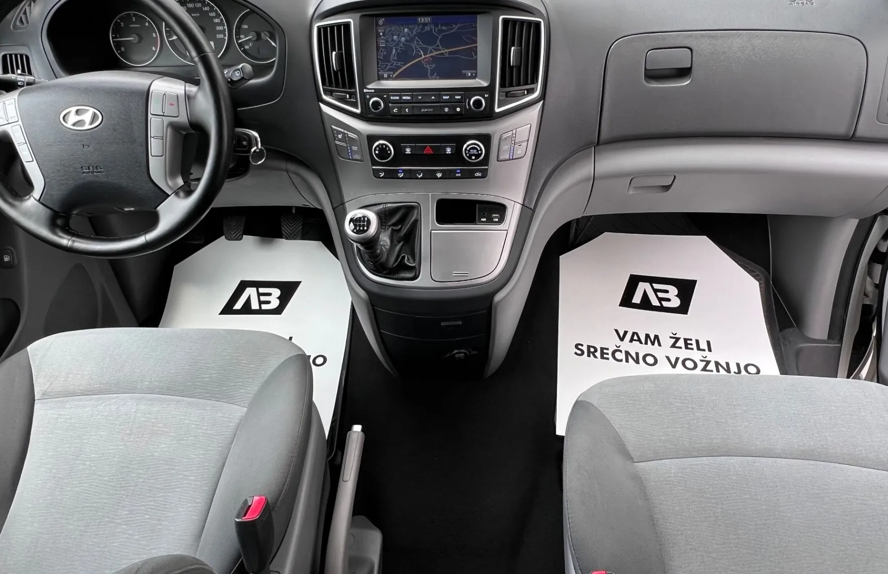 Zunanja slika - Hyundai H-1 - 2.5 CRDi+8SED+R.KAMERA+NAVI+3CONSKA KLIMA... - 13