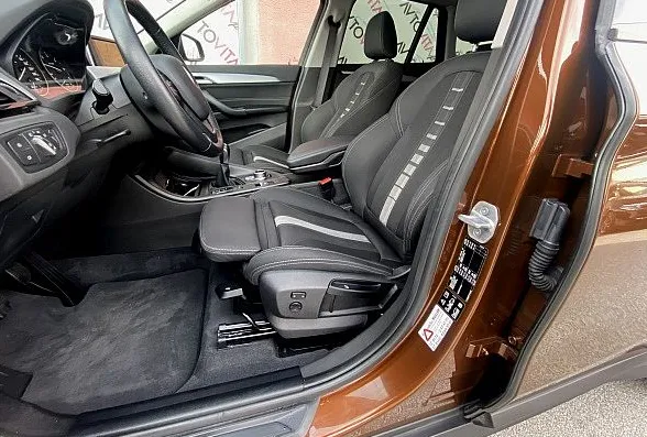Zunanja slika - BMW X1 - serija :  xDrive18d Advantage LED SPORT NAVI PDC - 9