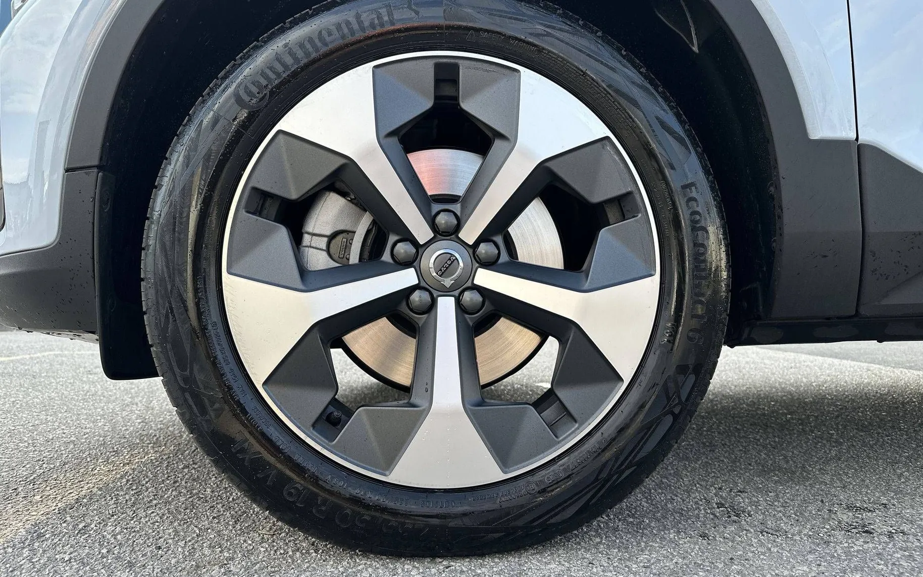 Notranja slika - Volvo XC40 - B3P Plus Dark Avt - 9
