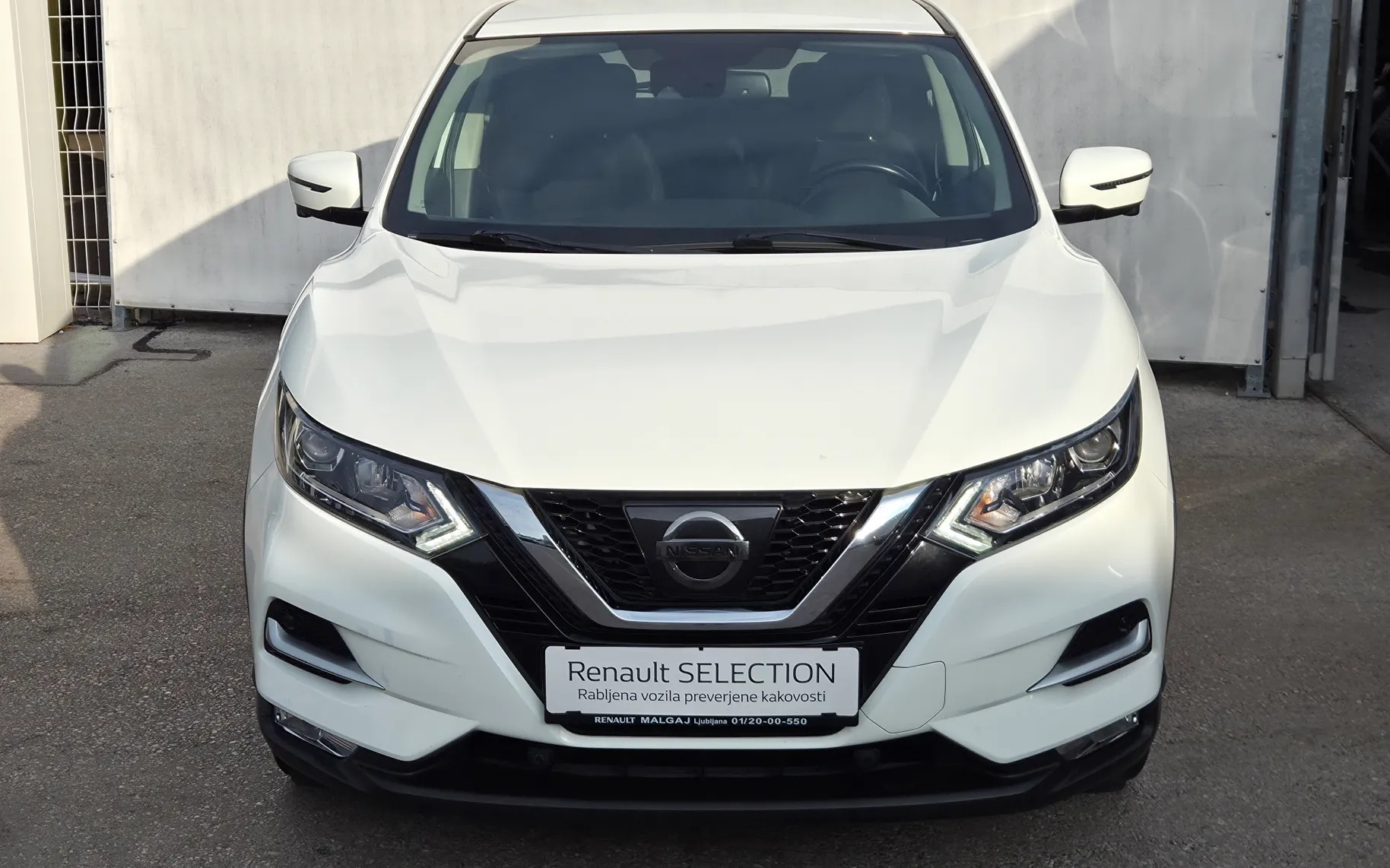 Zunanja slika - Nissan Qashqai - 1.2 DIG-T KAMERA 360 LANE ASSIST VSA ZGODOVINA LED - 2