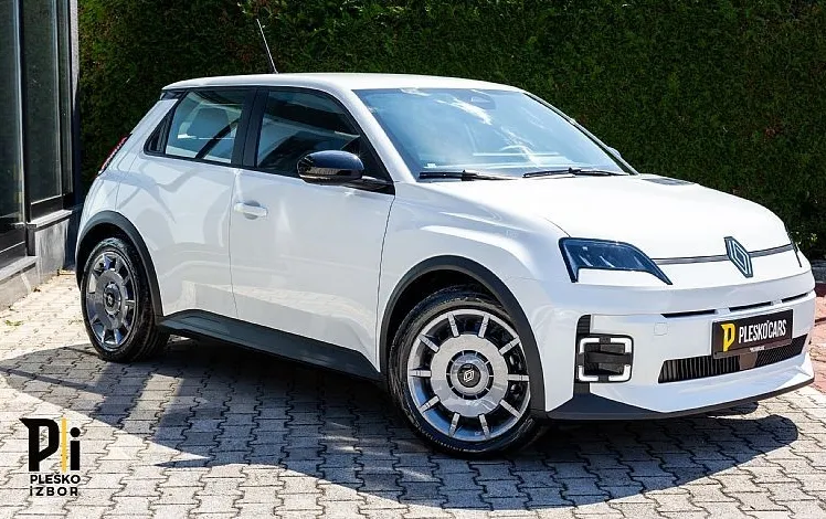 Zunanja slika - Renault 5 E-tech - evolution EV40 90kW - 2