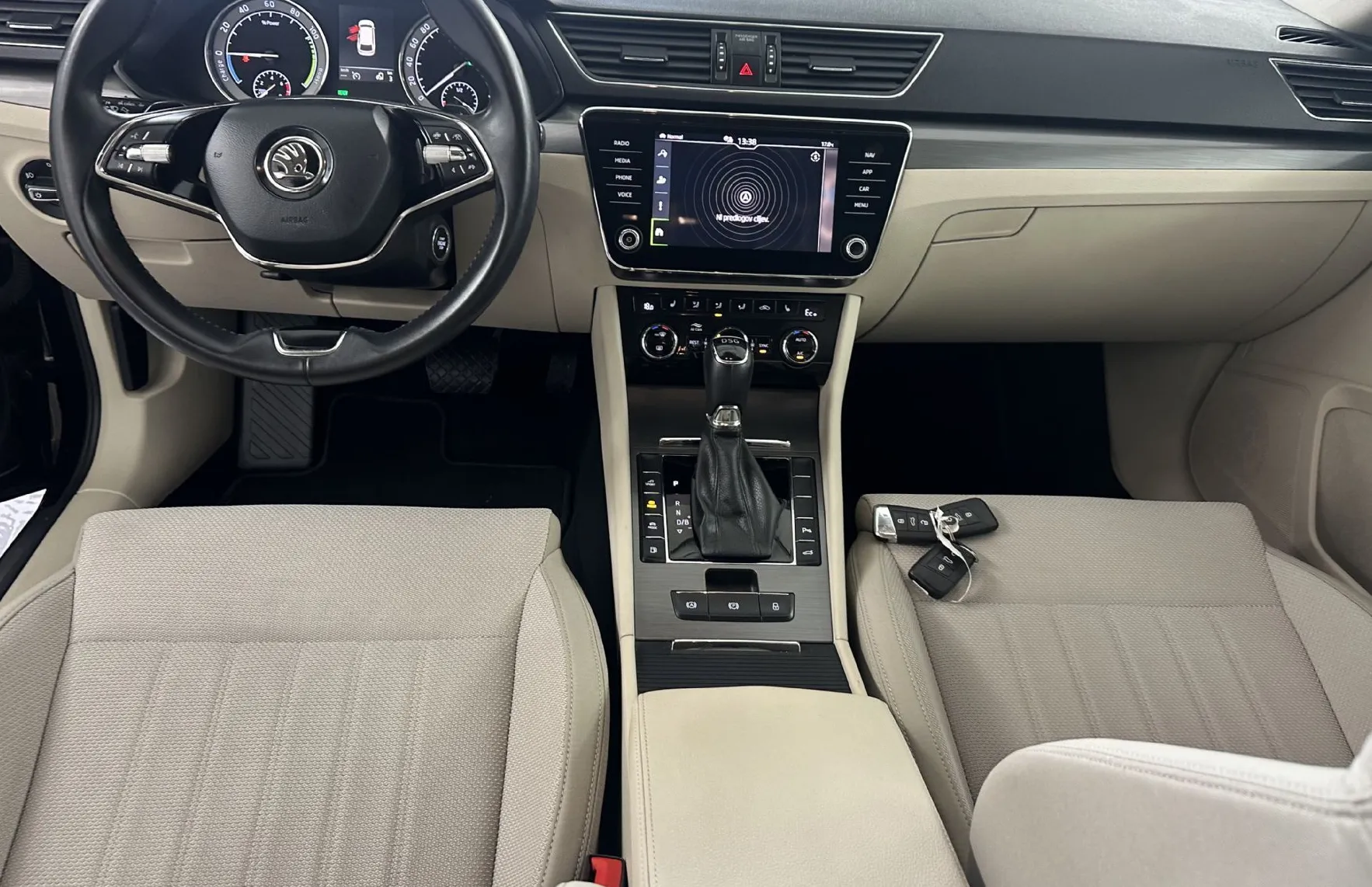 Zunanja slika - Škoda Superb - 1.4 TSI PHEV Style DSG.NEMŠKA+4ALU.KAM 55 KW ELEKT - 8