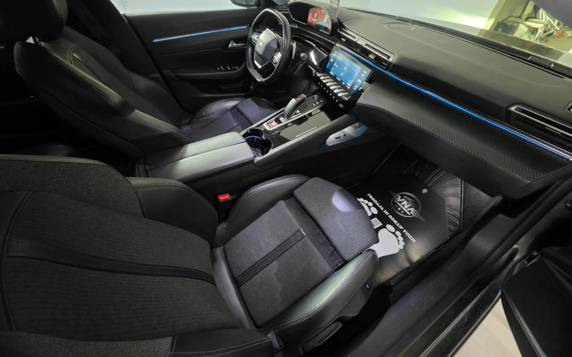 Notranja slika - Peugeot 508 - SW 2.0 BlueHDi GT Line Avt. MAX OPREMA - 9