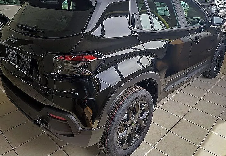 Zunanja slika - Jeep Avenger - 4x4 1.2 MHEV Upland e-DCT6 - 3