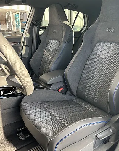 Zunanja slika - Volkswagen Golf - 4JOY 1.5 eTSI DSG - 9