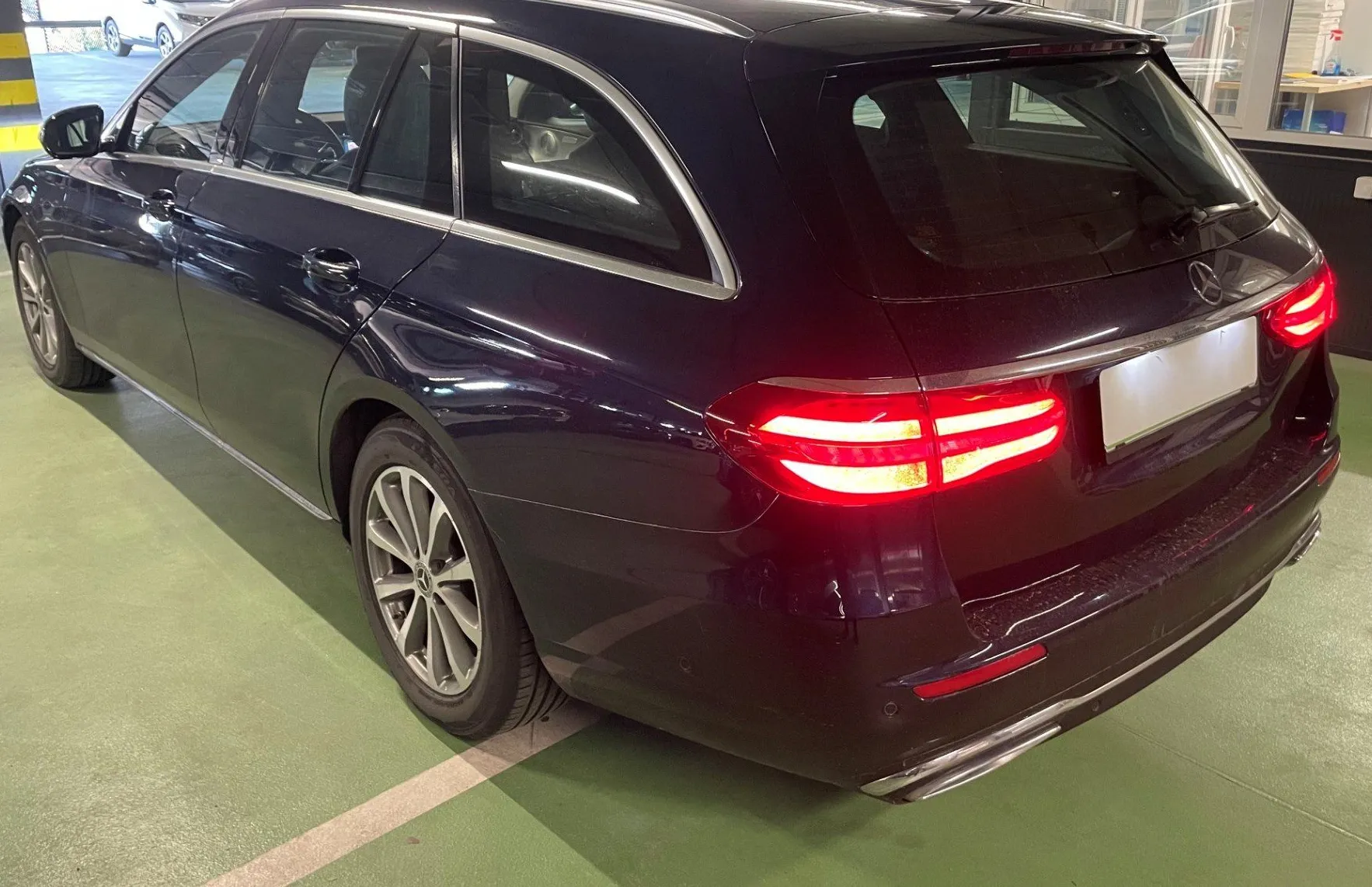Zunanja slika - Mercedes-Benz E-Razred - E 200 d T Avantgarde Avt. LED.NAVI.KAMERA.ACC. - 3