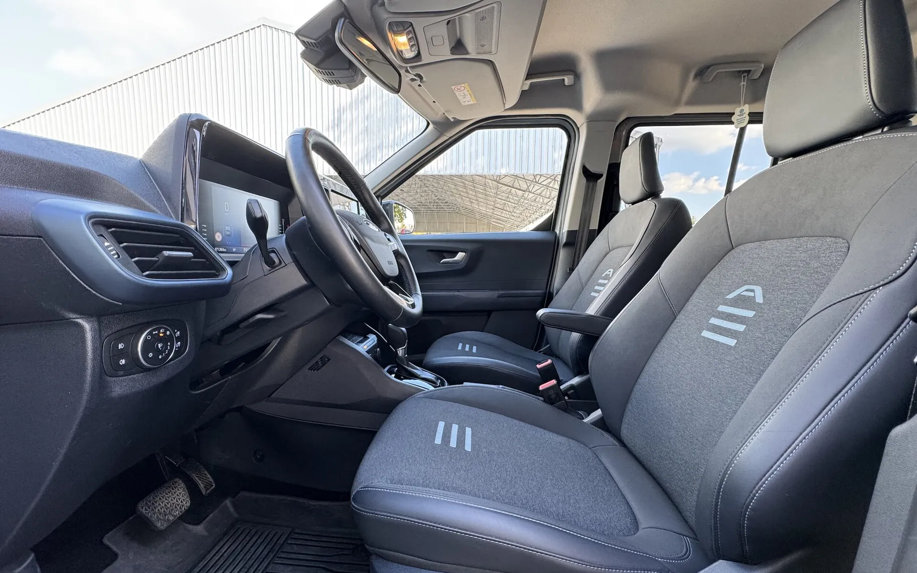 Zunanja slika - Ford Tourneo Courier - 1.0 EcoBoost ACTIVE AVT. AKTIVNI TEMPOMAT SLO - 8