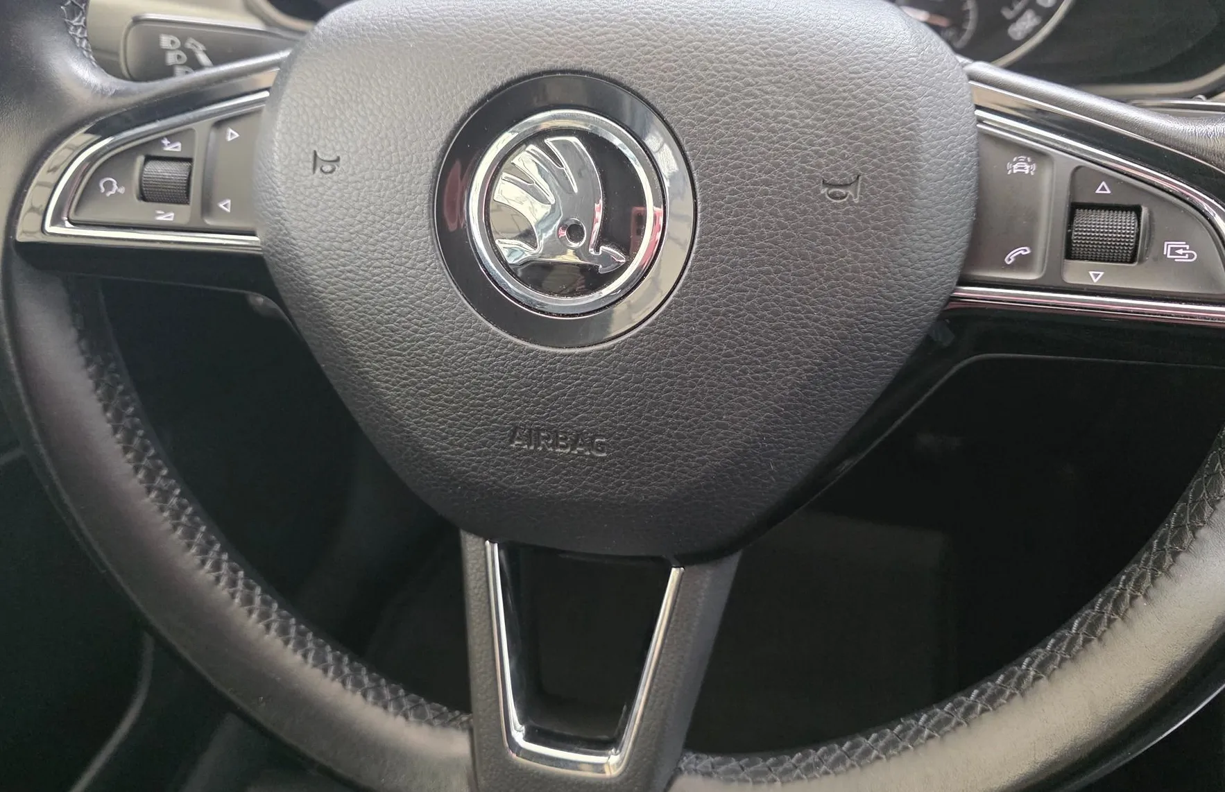 Zunanja slika - Škoda Superb - 2.0 TDI 4X4 -WEBASTO - RADAR - KAMERA - EL.KLJUKA - 11