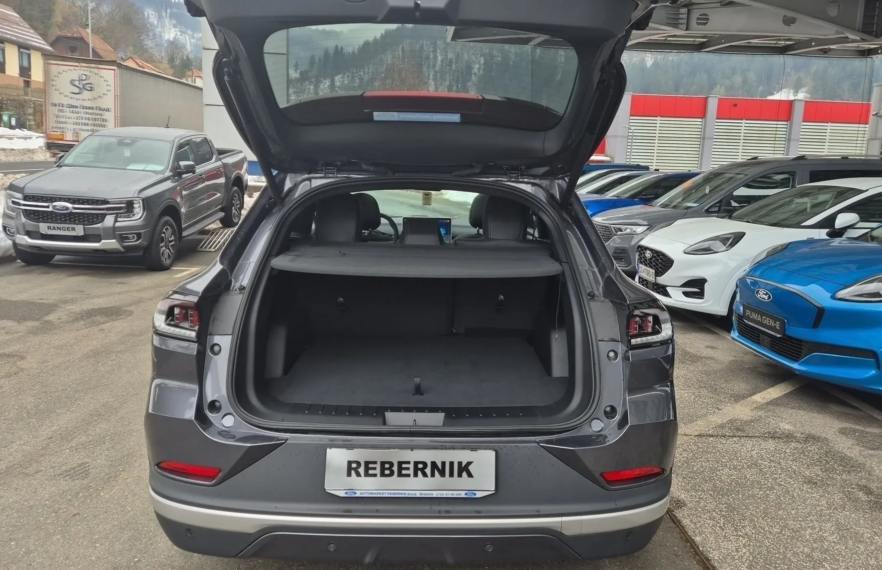 Zunanja slika - Vinfast VF8 - PLUS 87.7kWh 408PS AWD-GRATIS POLNILNICA 22KW - 9