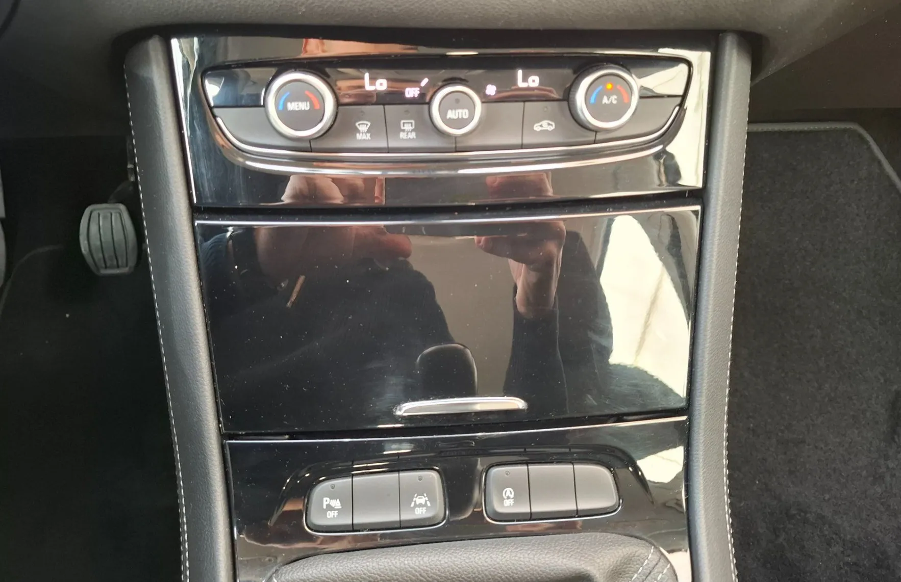 Zunanja slika - Opel Grandland - 1.2 TURBO 96KW - POTRJENA SERVISNA - AKCIJSKA CENA - 17