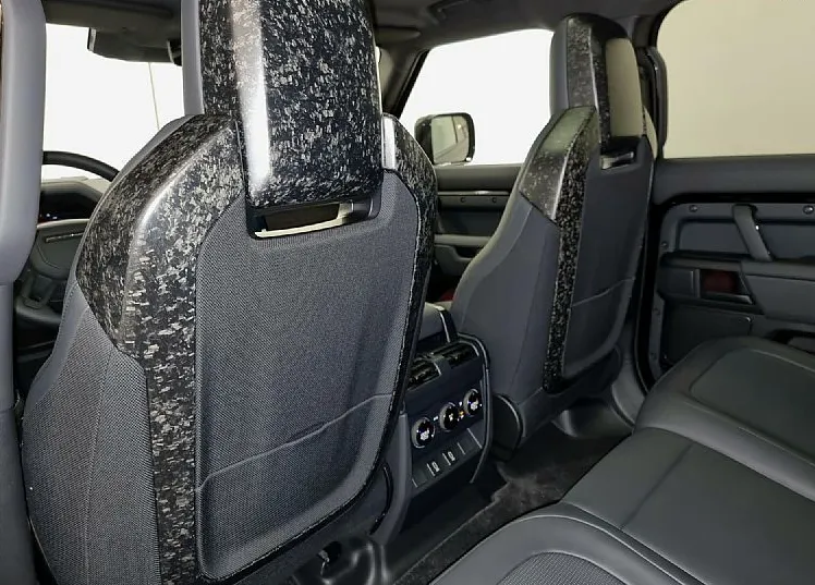 Zunanja slika - Land Rover Defender - 110 OCTA Black Edition P635 4.4 V8 AWD - 10