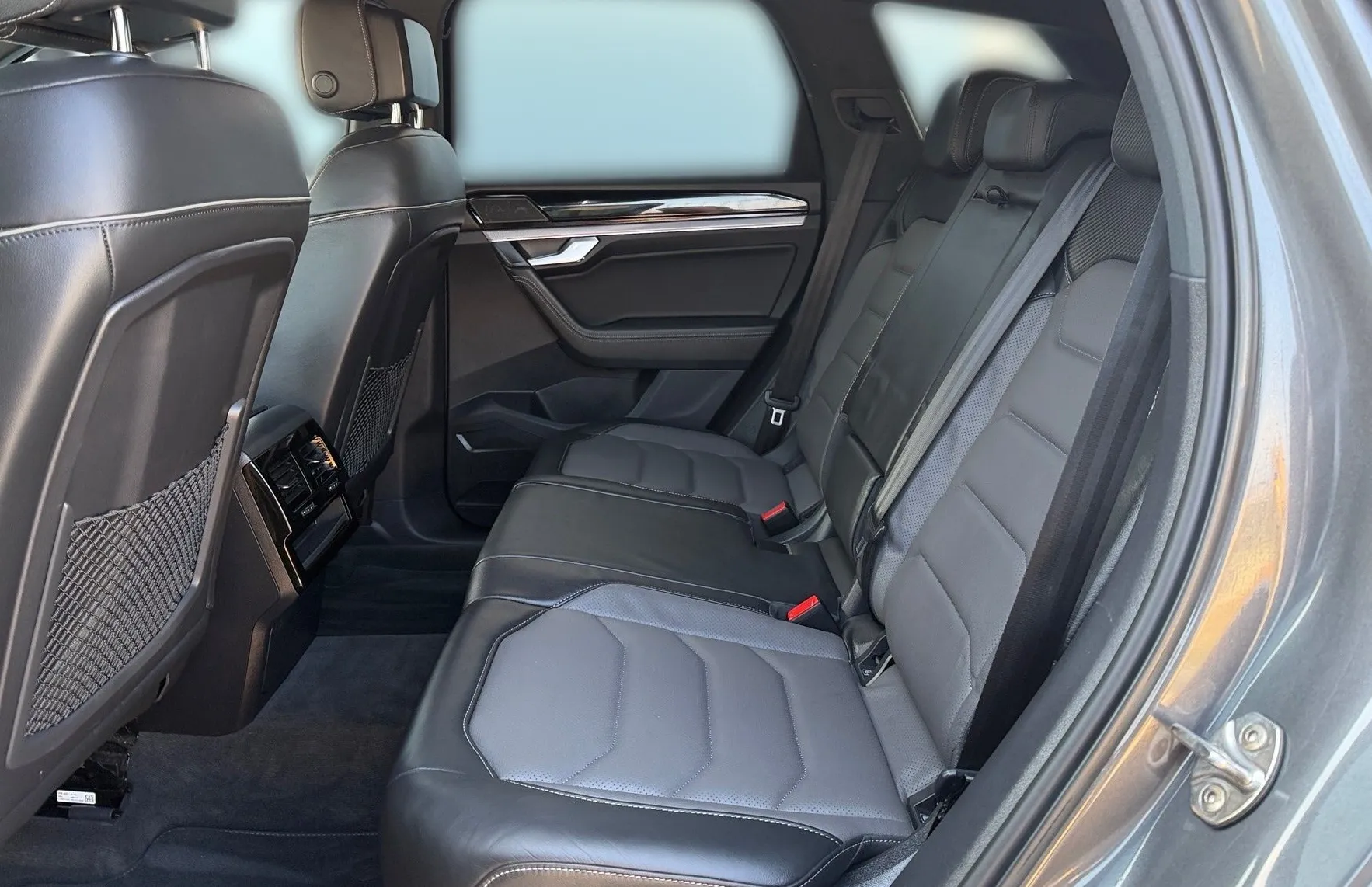 Zunanja slika - VW Touareg - V6 TDI BMT R-Line 210  285 -Zračno-Webasto-HeadUp. - 11