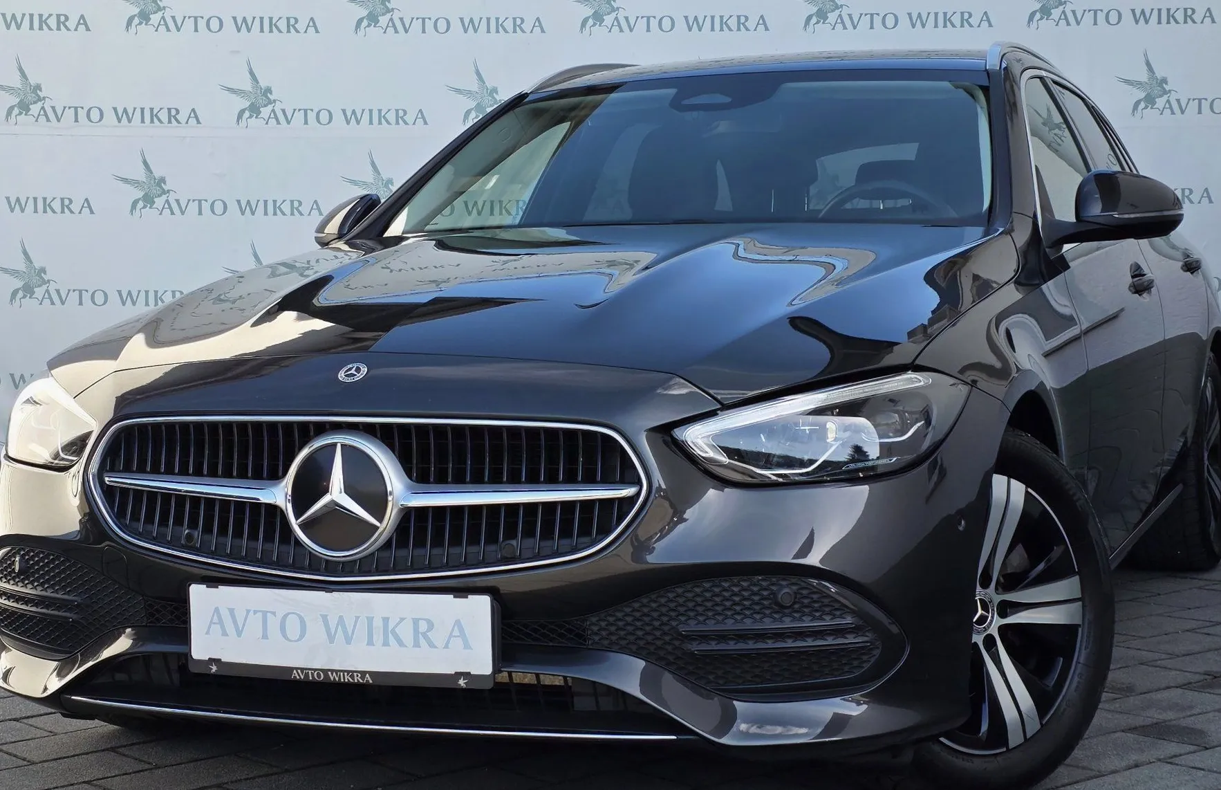 Zunanja slika - Mercedes-Benz C-Razred - C200d T Avantgarde FULLED•TEMP•AMBIENT•KAMER - 2