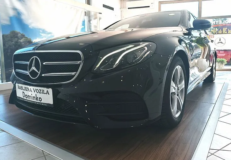 Zunanja slika - Mercedes-Benz E-Razred - E 220 d AMG-KAMERA-AVANTGARDE-LED-F1-VIDEO - 1