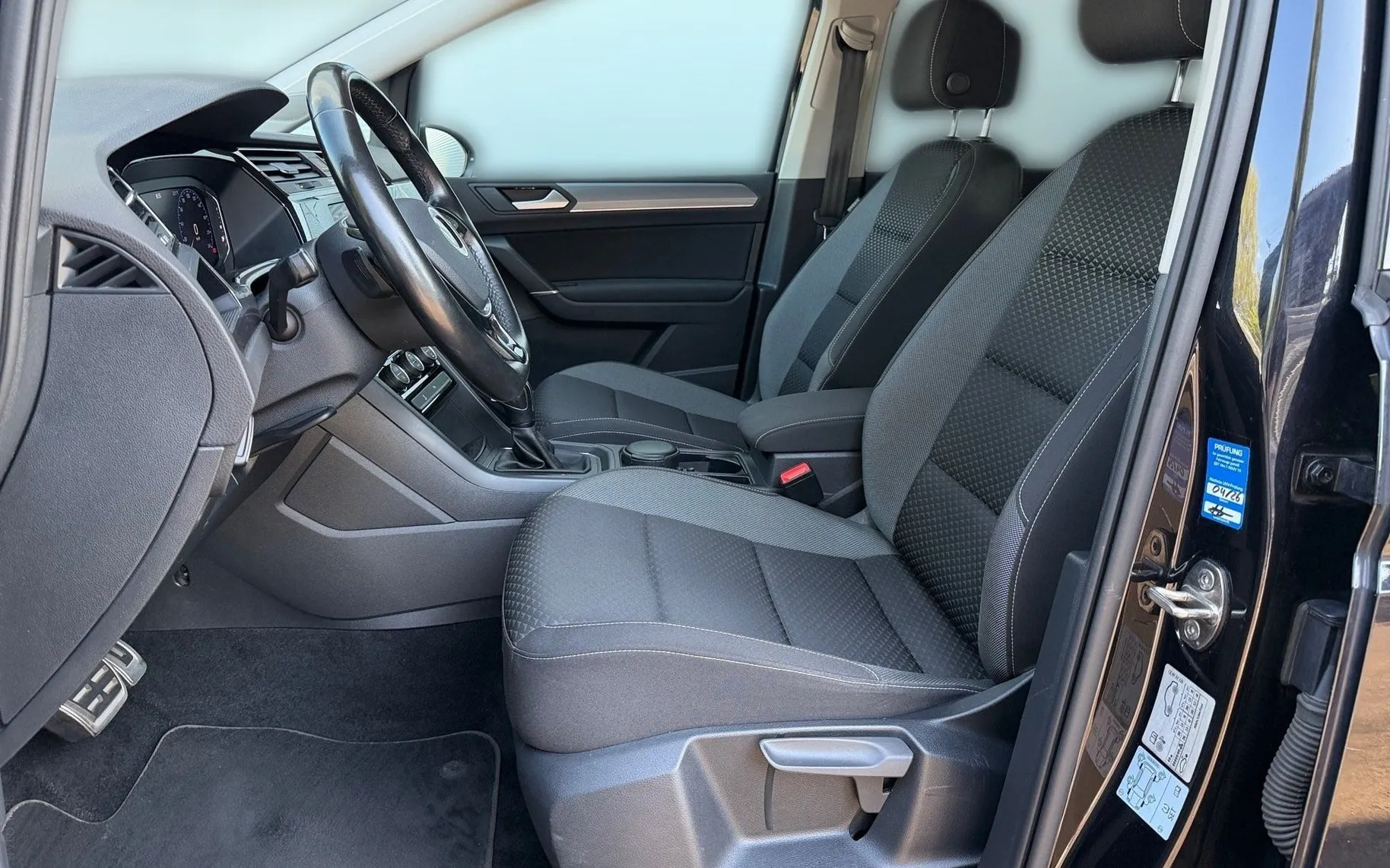 Notranja slika - Volkswagen Touran - 2.0 TDI BMT Family DSG-ACC-PDC-KAMERA-VL.KLJUKA... - 7