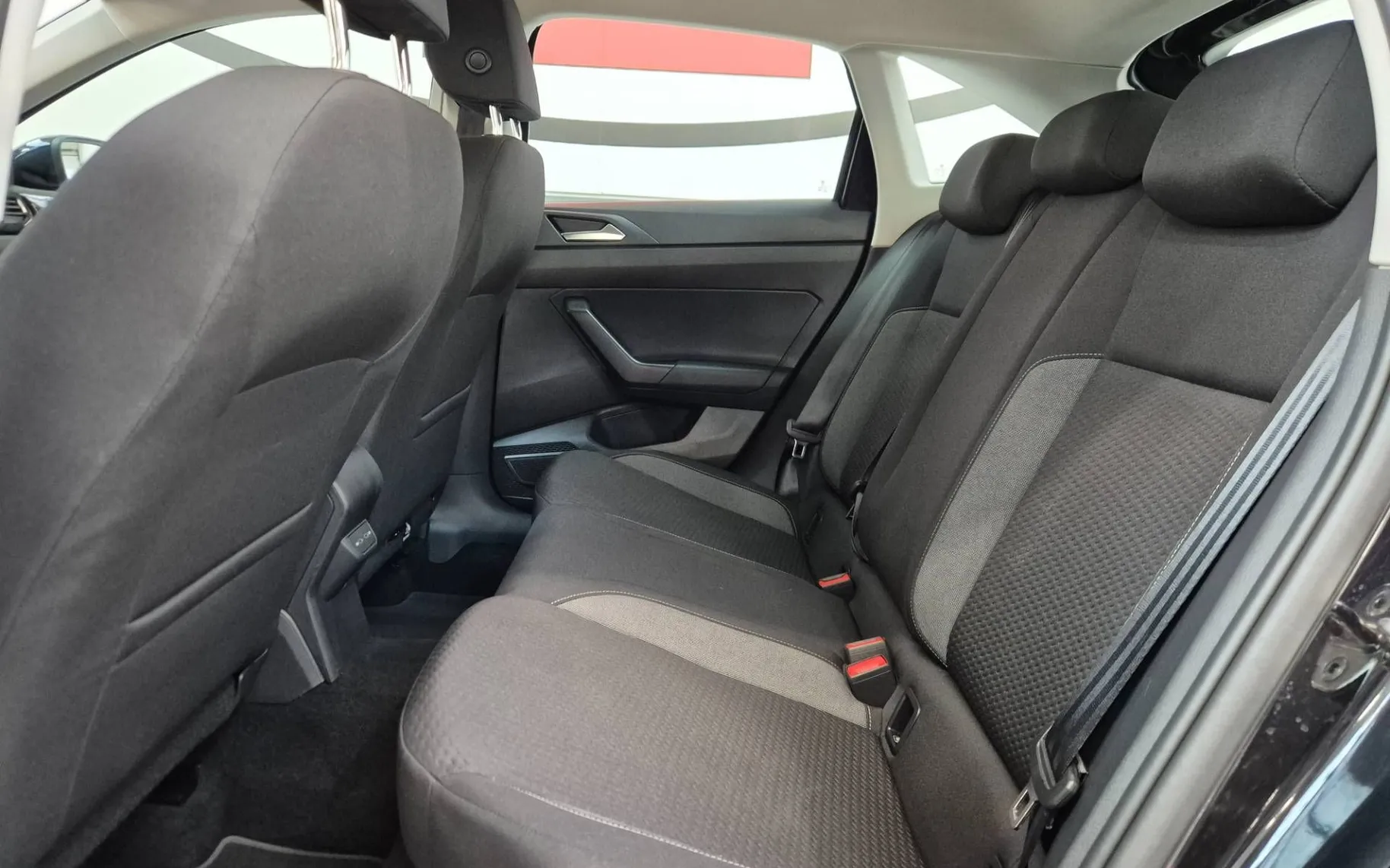 Zunanja slika - Volkswagen Taigo - 1.0 TSI Life 85  115 - 6