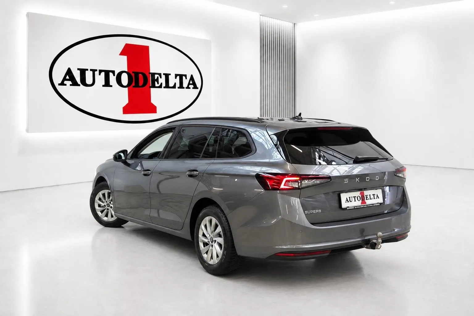 Zunanja slika - Škoda Superb - Combi 2.0 TDI DSG Essence - 4