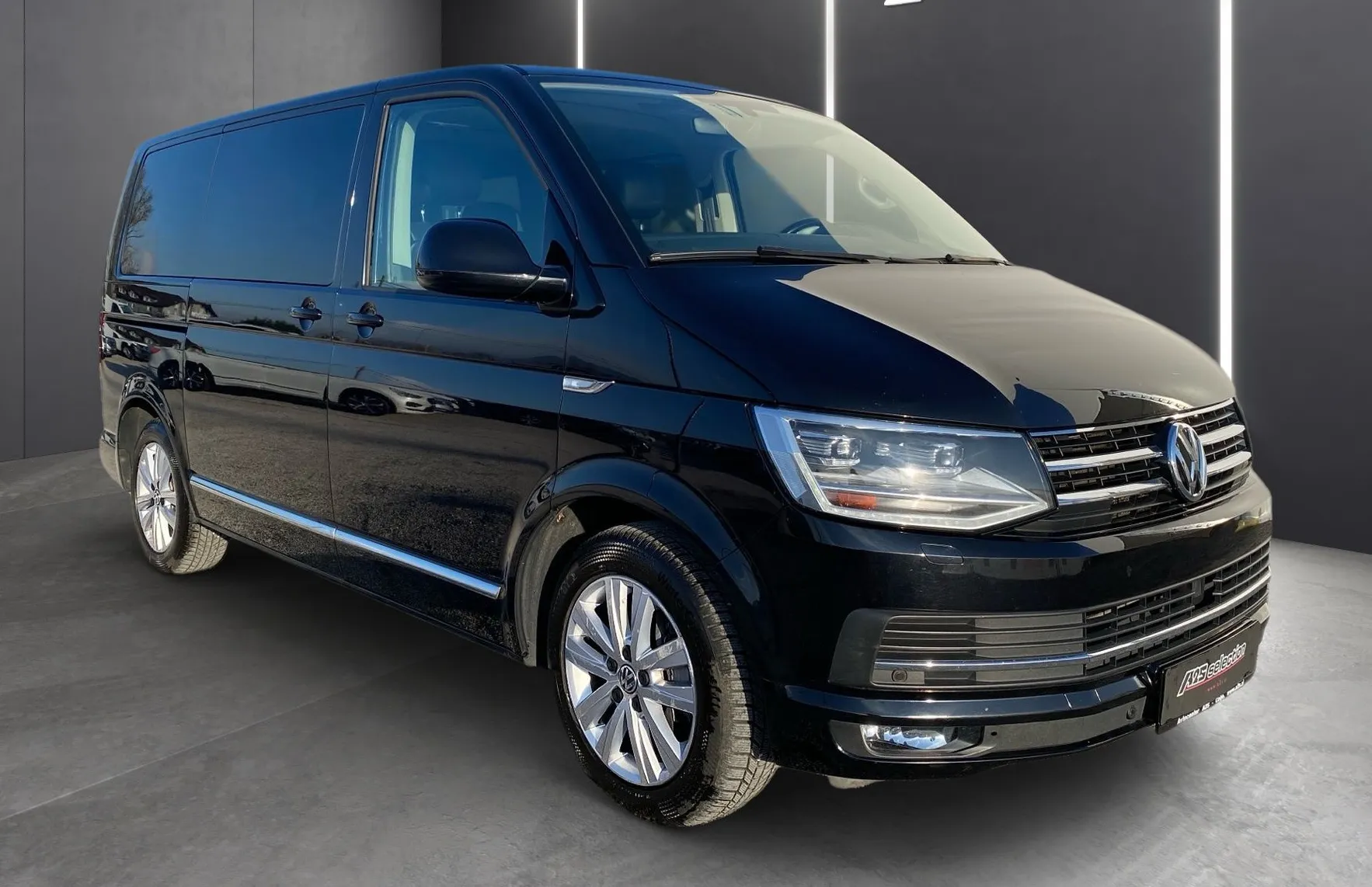 Zunanja slika - VW Multivan - 2.0 TDI DSG Highline-Webasto-LED-Memory-Kljuka... - 2
